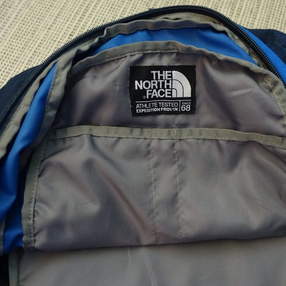 The North Face Haystack Backpack Blue 31.5L - Picture 2 of 8